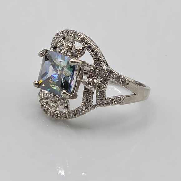 NWOT Mystical Topaz Ring - Picture 4 of 8